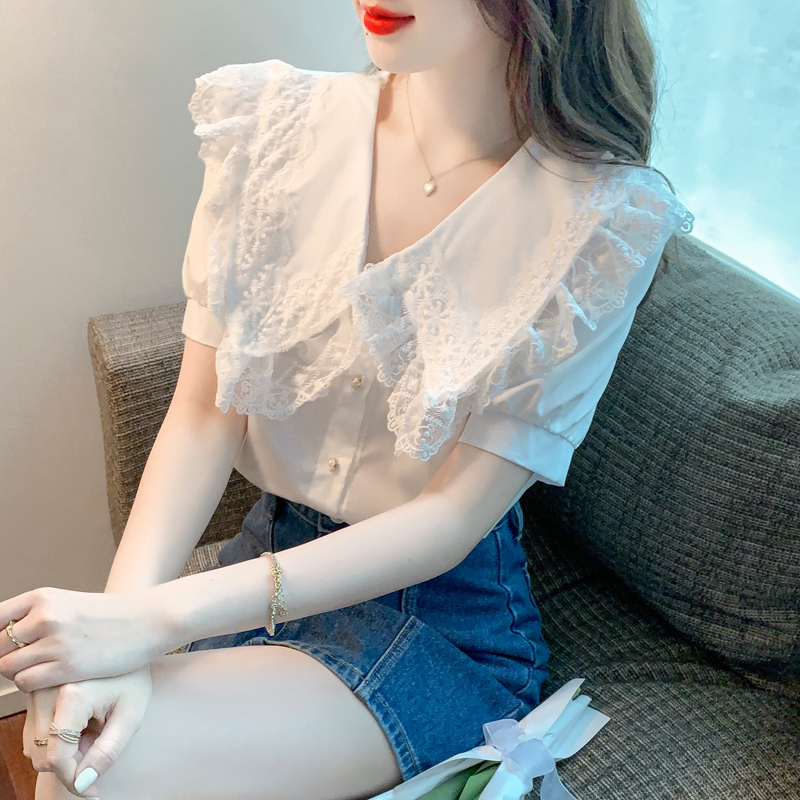 เสื้อลูกไม้ แขนสั้น