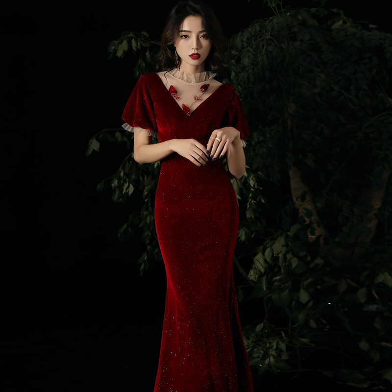 ชุดราตรี ชุดราตรีสวยหรู แบบ ทันสมัย Evening dress