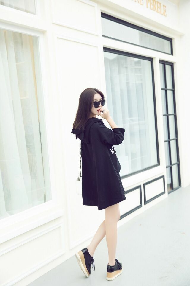 เสื้อแขนยาว สกรีนลายมิกกี้เมาส์ น่ารัก ผ้า cotton ไม่หนา ใส่เป็นเสื้อตัวยาวได้ค่ะ black