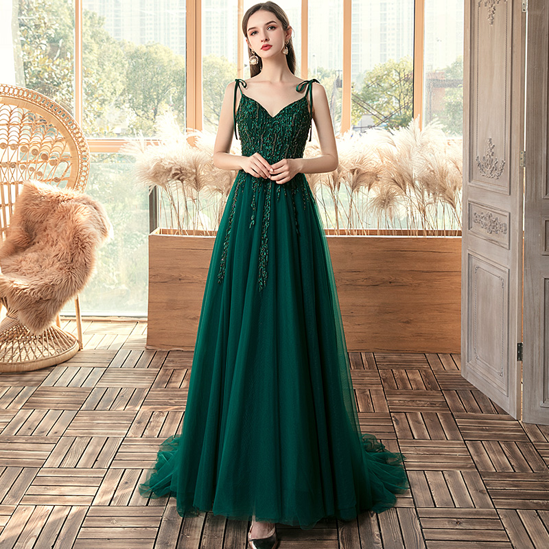 ชุดราตรี ชุดราตรีสวยหรู แบบ ทันสมัย Evening dress