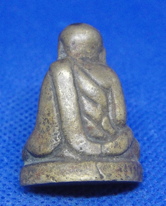 หลวงพ่อเงิน วัดท่ามะไฟ