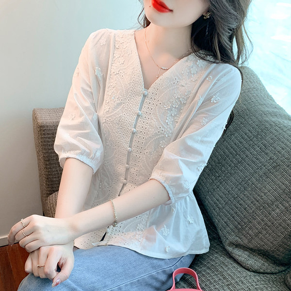 เสื้อลูกไม้ แขนสั้น