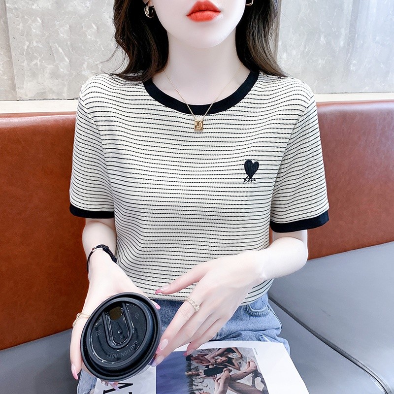 เสื้อเชิ้ตผู้หญิงใส่ทํางาน 390 บาทต่อชิ้น ฟรีค่าจัดส่ง