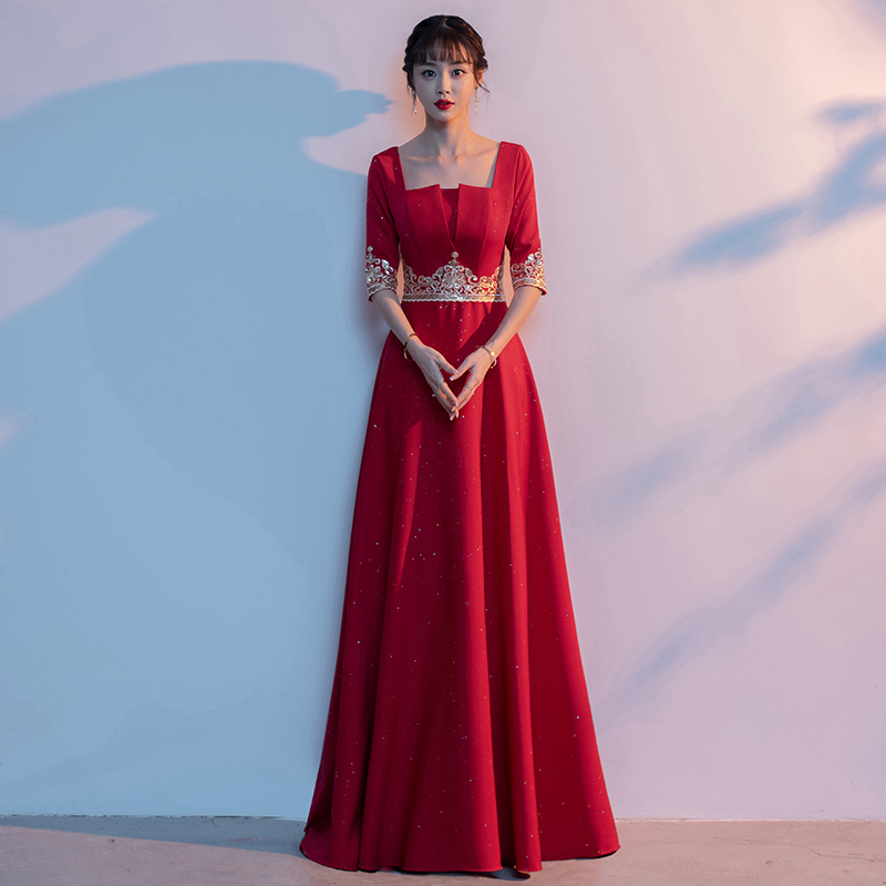 ชุดราตรี ชุดราตรีสวยหรู แบบ ทันสมัย Evening dress