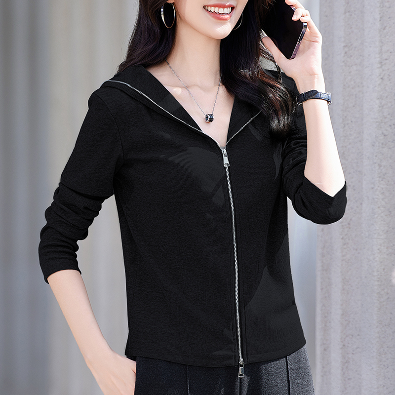 เสื้อยืดสีดำ แฟชั่น เสื้อยืด T-shirt สีดำ สวมใส่สบาย ไม่ร้อน