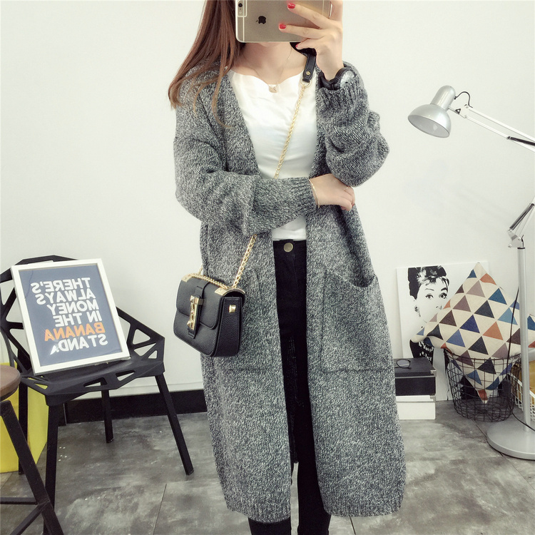 ยาว 32 นิ้ว : เสื้อคลุมไหมพรม กันหนาว แต่งลายถักเป็นช่องด้านหลัง พร้อมส่ง