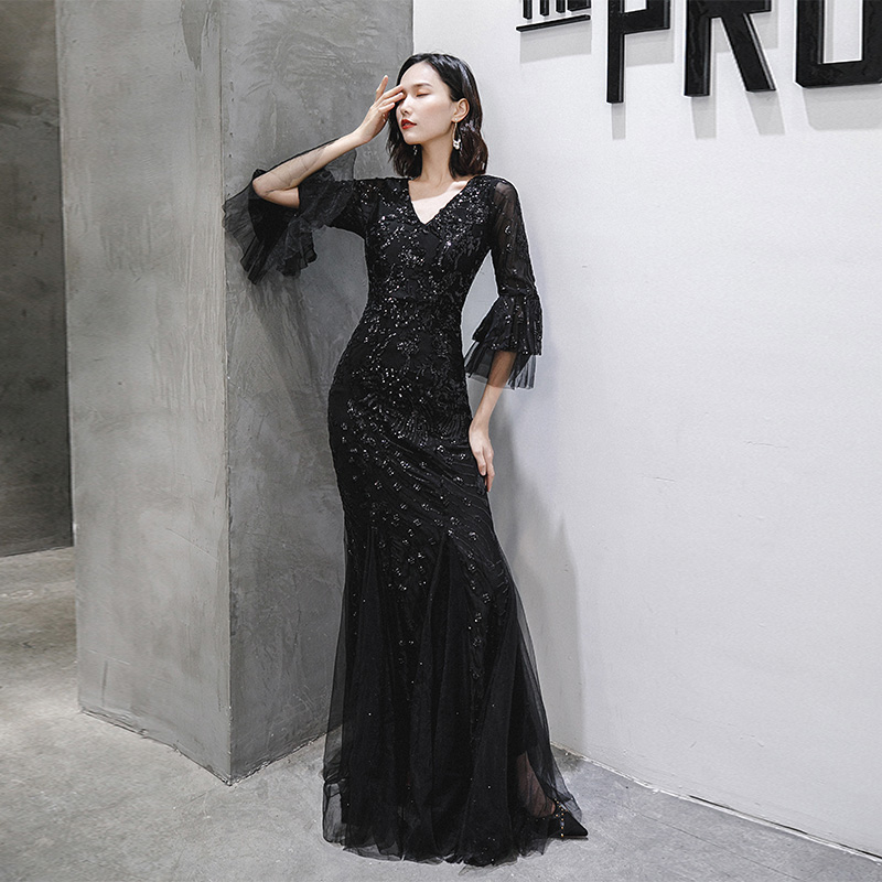ชุดราตรี ชุดราตรีสวยหรู แบบ ทันสมัย Evening dress