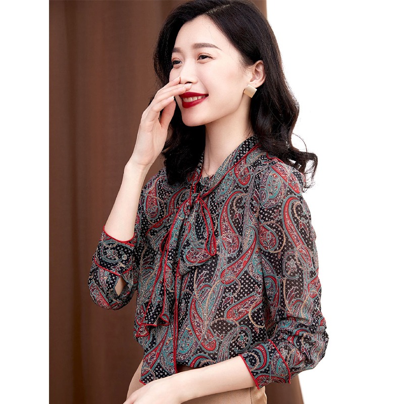 เสื้อเชิ้ตลายดอกผู้หญิง เสื้อเชิ้ตสาววัยผู้ใหญ่ ขายเสื้อผ้าแฟชั่นสุภาพสตรีวัยผู้ใหญ่
