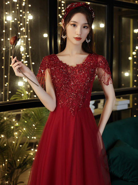 ชุดราตรี ชุดราตรีสวยหรู แบบ ทันสมัย Evening dress