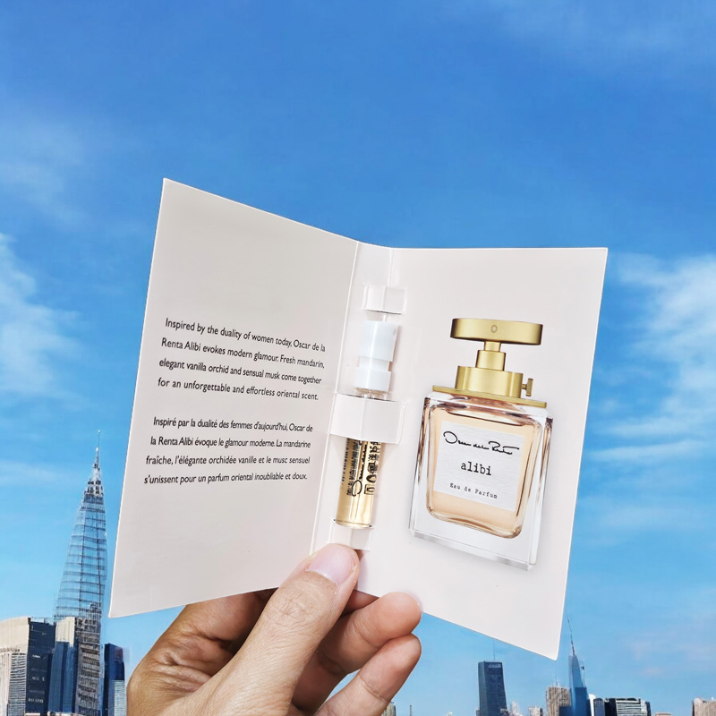 Oscar de la Renta Alibi (EAU DE PARFUM) 2 ml.