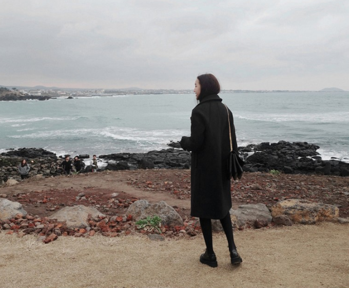 OverCoat เสื้อโค้ทกันหนาวตัวยาว สีดำ Classic เข้าได้กับทุกชุด งานดี ผ้าวูลเนื้อดี บุซับในกันลมอย่างดี พร้อมส่ง