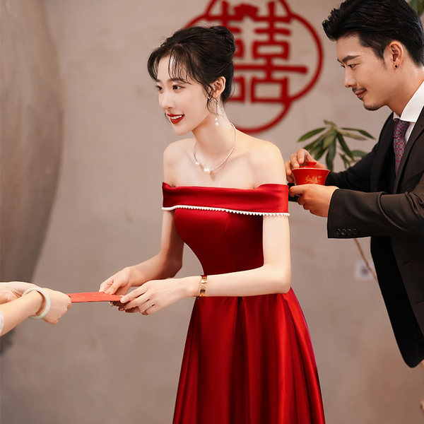 ชุดราตรี ชุดราตรีสวยหรู แบบ ทันสมัย Evening dress