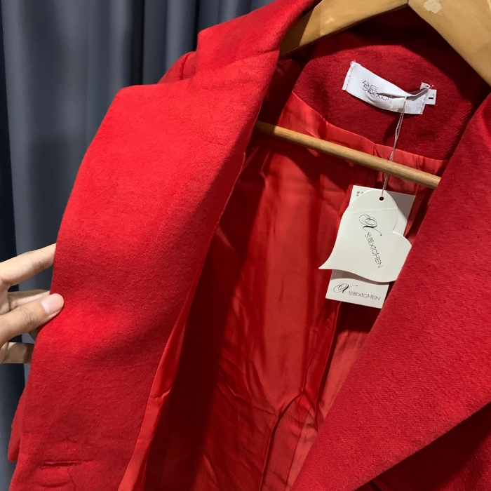 เสื้อโค้ท สไตล์เกาหลี ทรงโคล่ง แบบเก๋ ผ้าหนากันหนาวได้ดี บุซับในกันลม พร้อมส่ง สีแดง