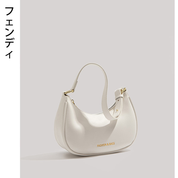 กระเป๋าสะพายข้างผู้หญิง กระเป๋าสะพายสไตล์เกาหลี By Japanese フェンディ authentic bag