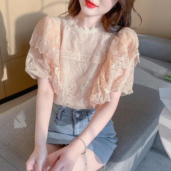 เสื้อลูกไม้ แขนสั้น