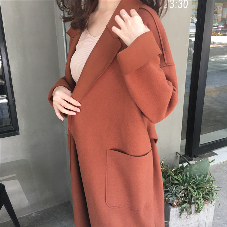 เสื้อโค้ทคลุม สไตล์เกาหลี ผ้าดีทิ้งตัวมีน้ำหนัก กันลมได้ดี เหมาะใส่ไปอากาศไม่หนาวมาก ใส่แล้วเกาหลีสุดๆไปเลย same pic