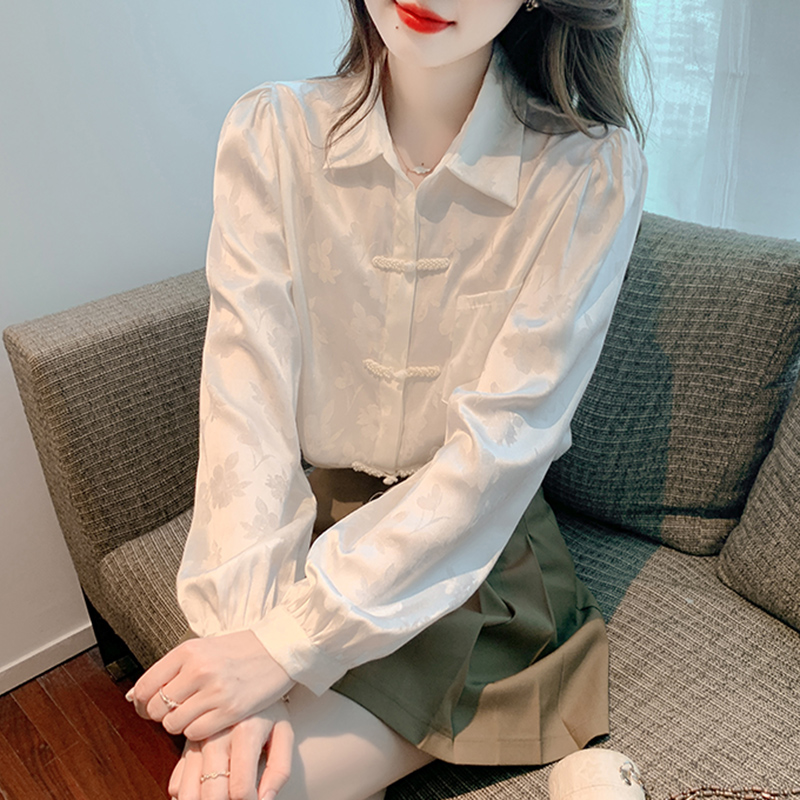 เสื้อเชิ้ตผู้หญิงแขนยาว เสื้อเชิ้ตผู้หญิงใส่ทํางาน 390 บาทต่อชิ้น ฟรีค่าจัดส่ง