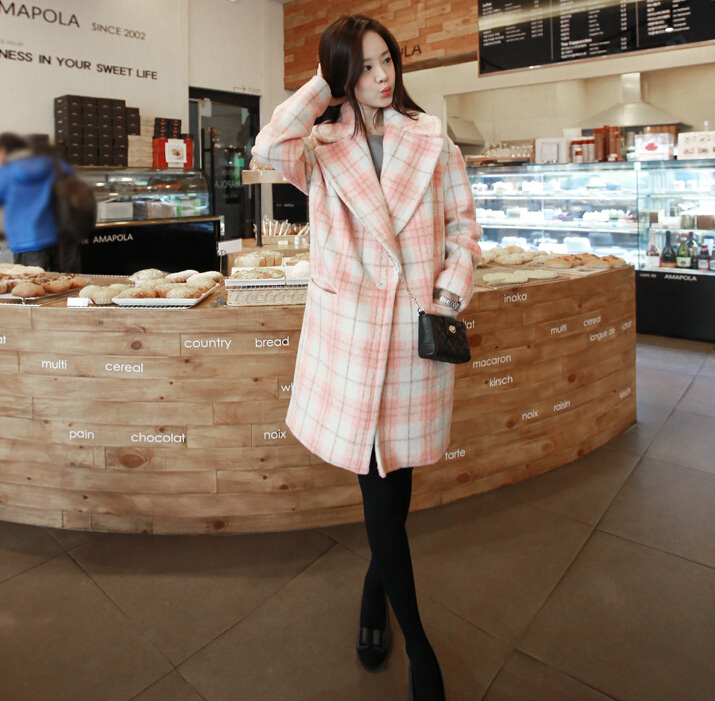 โค้ททรงยาวสวย สีชมพูลายสก๊อต น่ารักมาก พร้อมส่ง เลยจ้า pink