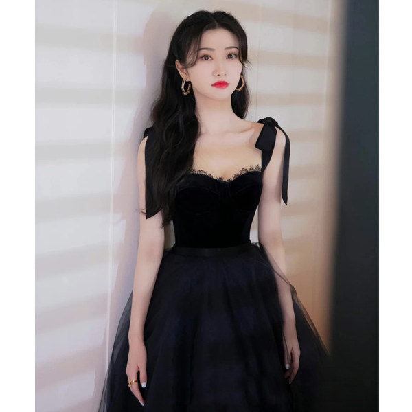 ชุดราตรี ชุดราตรีสวยหรู แบบ ทันสมัย Evening dress