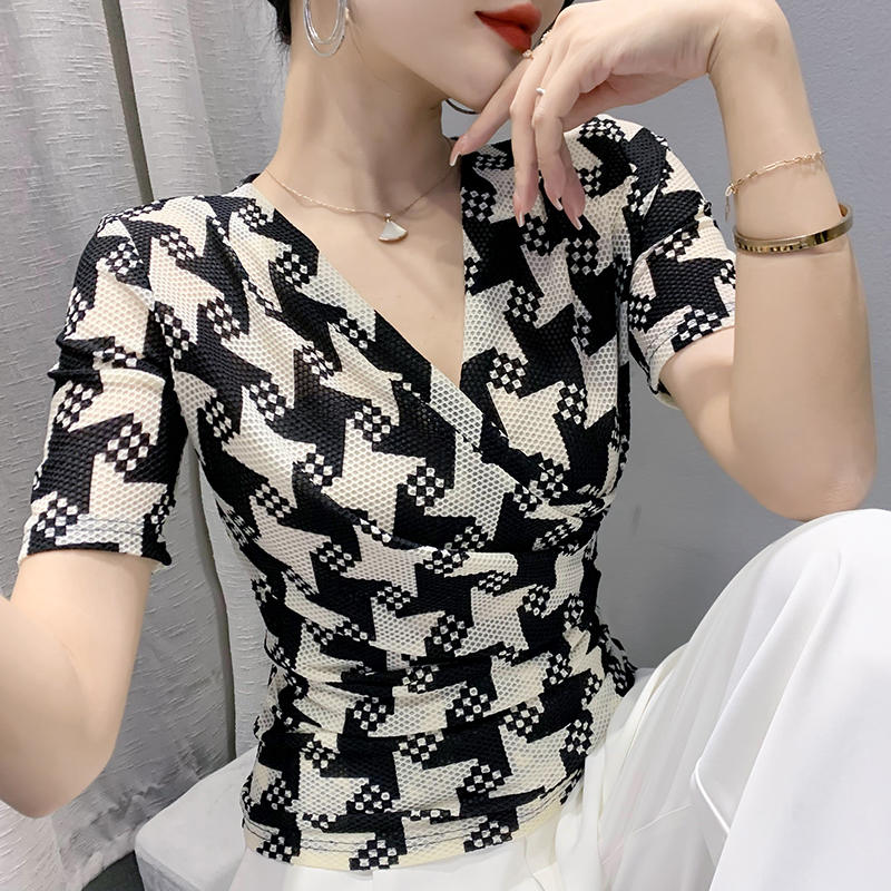 เสื้อยืดวัยรุ่นน่ารักๆ เสื้อวัยรุ่นแขนสั้น เสื้อผ้าวัยรุ่นเกาหลี แบรนด์ Wiyike