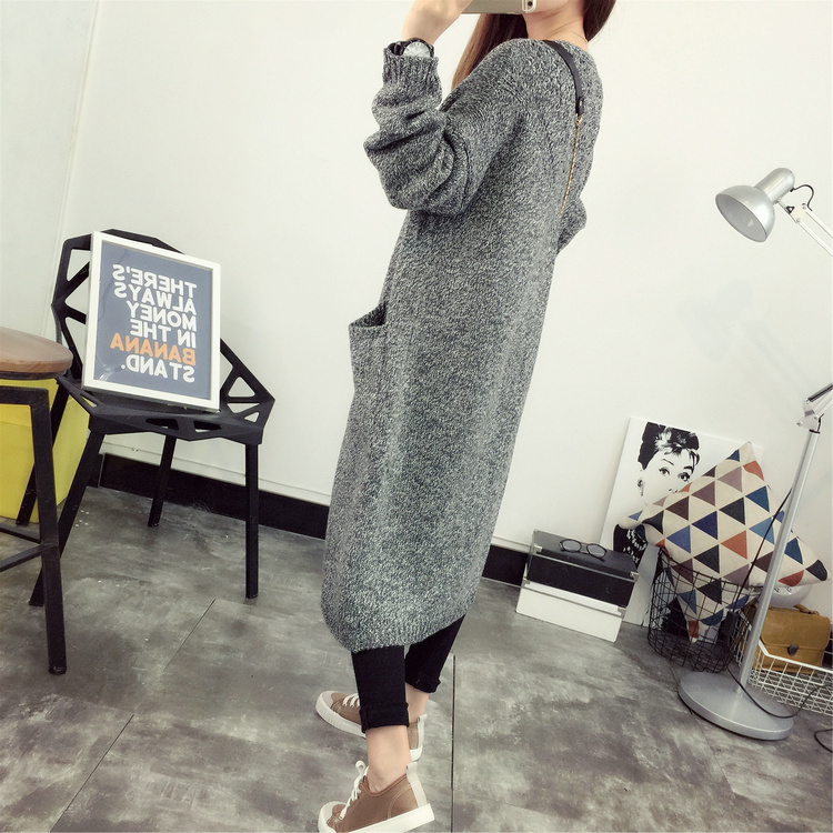 ยาว 32 นิ้ว : เสื้อคลุมไหมพรม กันหนาว แต่งลายถักเป็นช่องด้านหลัง พร้อมส่ง