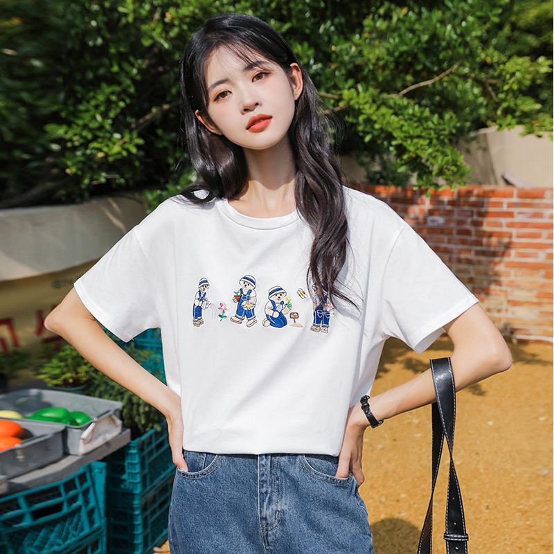 เสื้อผ้าวัยรุ่นเกาหลี เสื้อยืดวัยรุ่นผู้หญิง มีขนาด S M L XL