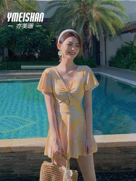 ชุดว่ายน้ำผู้หญิง ชุดว่ายน้ำน่ารัก Bikini ชุดไปทะเล