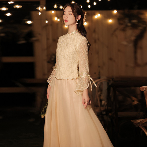 ชุดเพื่อนเจ้าสาวสีครีม