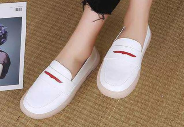 รองเท้าหุ้มส้น ผู้หญิง รองเท้าหนัง ส้นเตี้ย สีพื้น รองเท้าหนัง pu สีขาว ครีม เบจ ใส่ทำงาน เที่ยว แบบเก๋ ๆ 737695