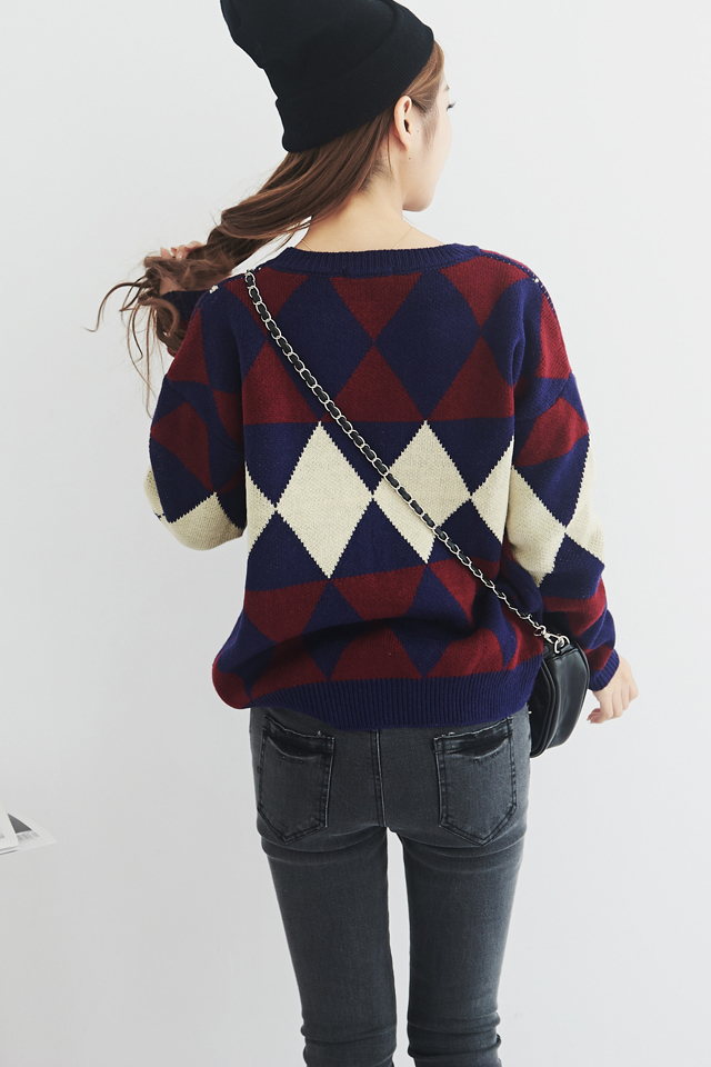 Sweater เสื้อไหมพรม ลายเก๋ๆ พร้อมส่ง เนื้อผ้้าไหมพรม ยืดได้เยอะ same pic