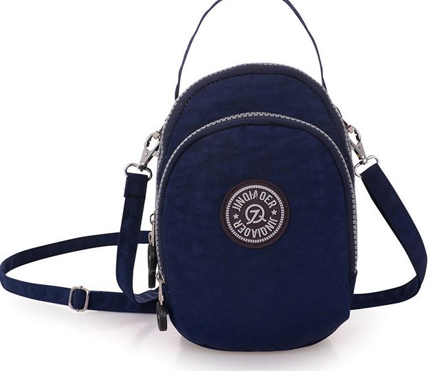 กระเป๋าสะพายผู้หญิง กระเป๋าสะพายข้าง ใส่ของกระจุกกระจิก ใส่เงิน ขนาดเล็ก กระเป๋าผ้าไนลอน กันน้ำ ดีไซน์ เป็นรูปไข่ รูปวงรี มี 3 ช่องซิป น่ารักค่ะ 34598