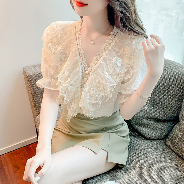 เสื้อลูกไม้สวยๆ เสื้อลูกไม้ เสื้อลูกไม้แฟชั่น BY MIRI