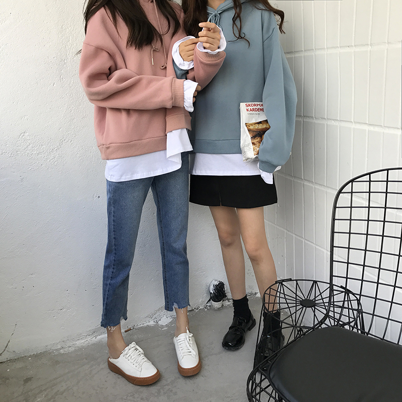 เสื้อกันหนาวแขนยาว แต่งชายเสื้อยืดสีขาวด้านใน ผ้าคอตตอน+สำลีเนื้อนุ่มและอุ่นมากๆ สีโทนหมนๆ กำลังฮิต น่ารักมากค่าาา >< free