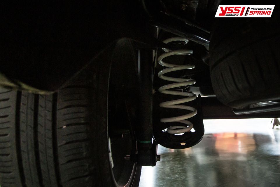 YSS สปริงรถยนต์ Mitsubishi Expander และรุ่นCross (สเเตนดาร์ด)