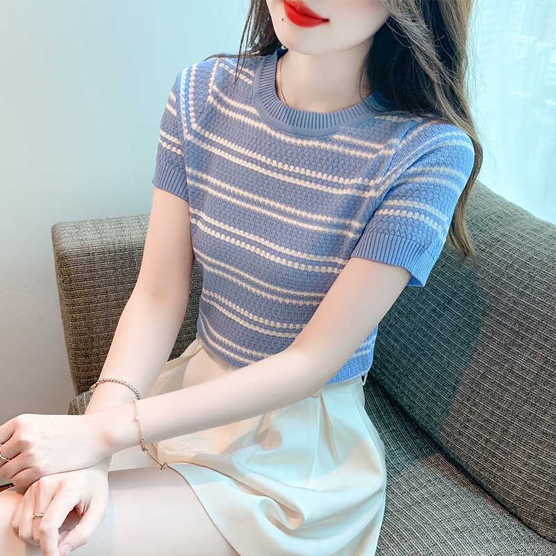 เสื้อผ้าวัยรุ่นเกาหลี เสื้อยืดวัยรุ่นผู้หญิง มีขนาด S M L XL