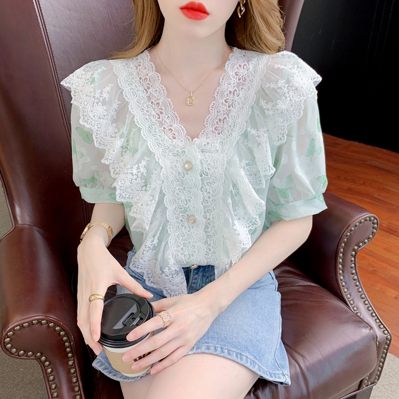 เสื้อลูกไม้ แขนสั้น