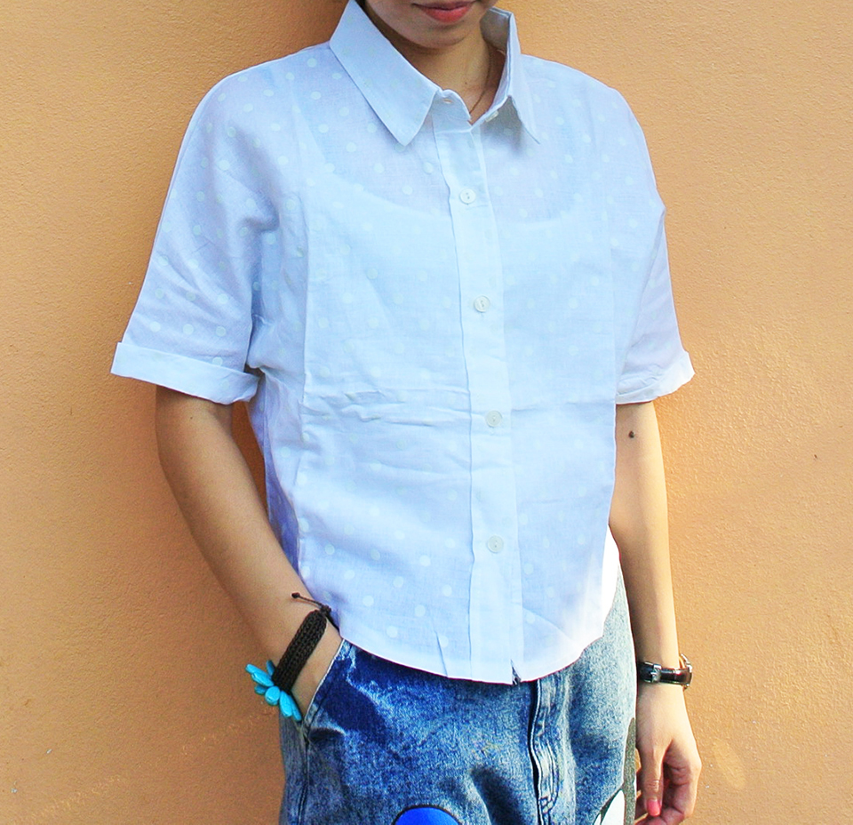 เสื้อผ้าแฟชั่น เสื้อเชิ้ตตัวสั้น ผู้หญิง หน้าสั้นหลังยาว
