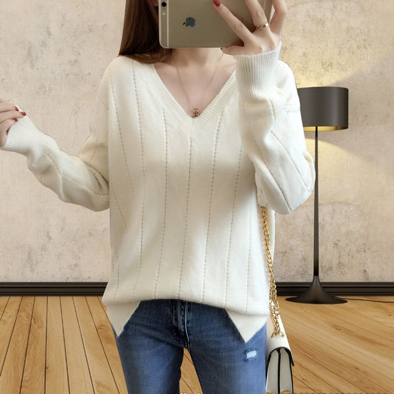 Sweater เสื้อสเวทเตอร์ไหมพรม แขนยาว เนื้อนุ่ม ใส่สบายยืดได้เยอะ พร้อมส่ง