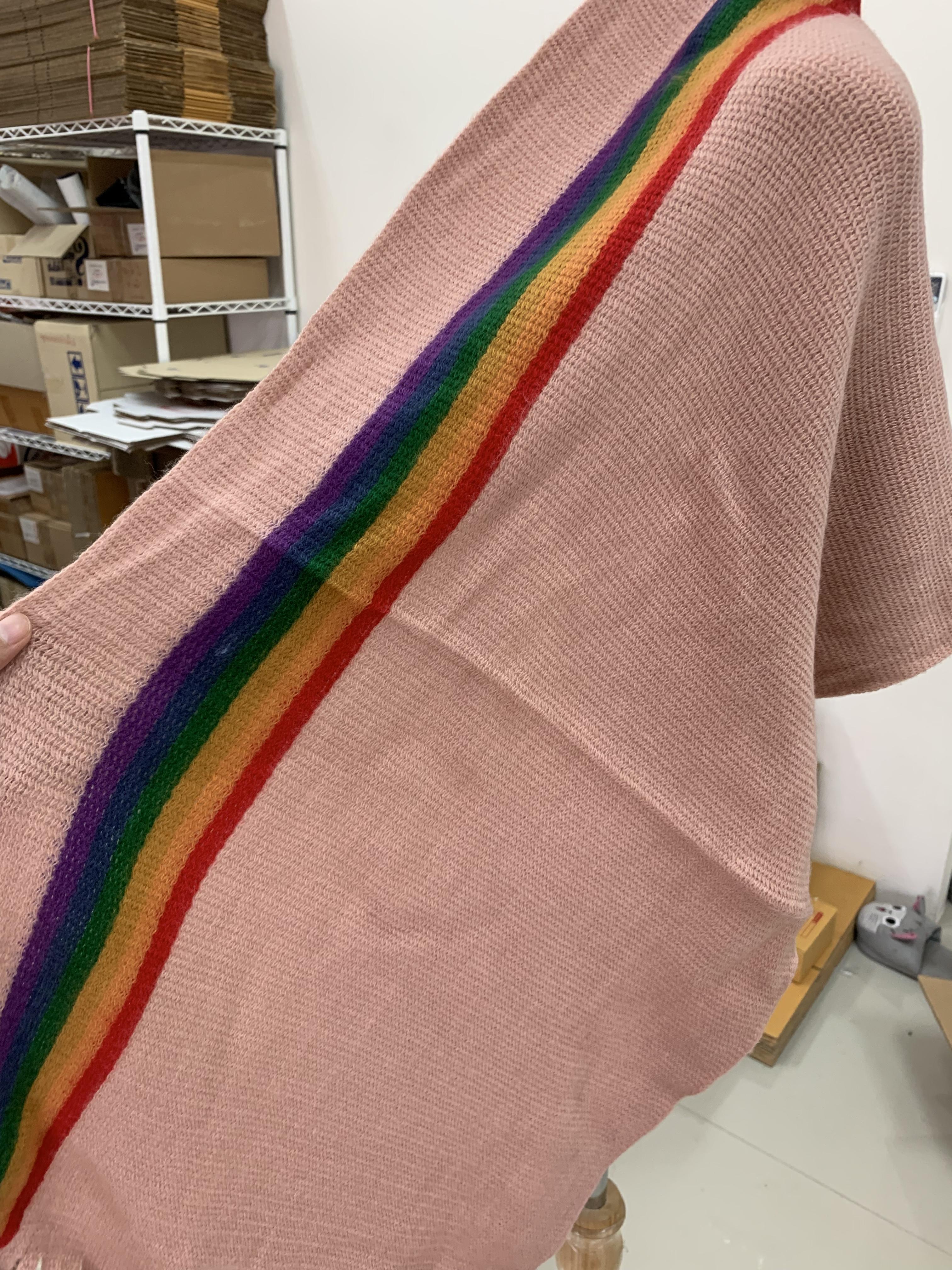 ผ้าพันคอไหมพรม ผืนใหญ่ แต่งแถบสี สไตล์เกาหลี ผ้านุ่ม พร้อมส่ง same pic