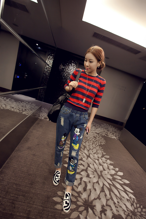 กางเกงยีนส์ สกรีนลายมิกกี้เมาส์ แต่งขาดๆ แนวๆ ทรงสวย พร้อมส่ง same pic