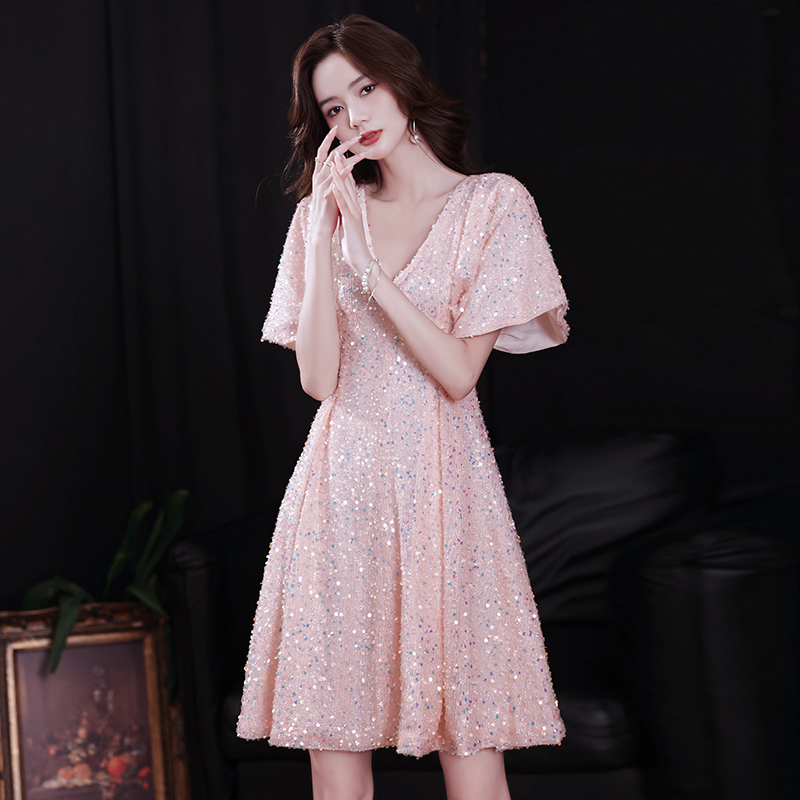 ชุดราตรี ชุดราตรีสวยหรู แบบ ทันสมัย Evening dress