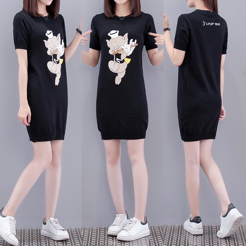 Dress4576 เดรสไหมพรมแขนสั้นสีพื้นดำแต่งลาย Pig ผ้าไหมพรมถักเนื้อนุ่มยืดหยุ่นสูงเนื้อหนาปานกลางใส่ได้ทุกฤดูกาล งานสวยใส่ง่ายน่ารักมาก