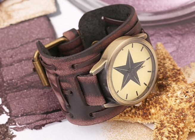 นาฬิกาข้อมือ สายหนังวัวแท้ ผู้หญิง ผู้ชาย ใส่ได้ สไตล์ วินเทจ แบบ ร็อค ๆ พังค์ หนังแท้ สีน้ำตาล เส้นใหญ่ โชว์ลายหนัง หน้าปัด รูปดาว งาน Hand made 739127