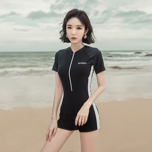 ชุดว่ายน้ำผู้หญิง ชุดว่ายน้ำน่ารัก Bikini ชุดไปทะเล