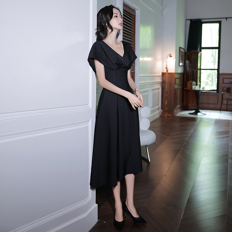 ชุดราตรี ชุดราตรีสวยหรู แบบ ทันสมัย Evening dress