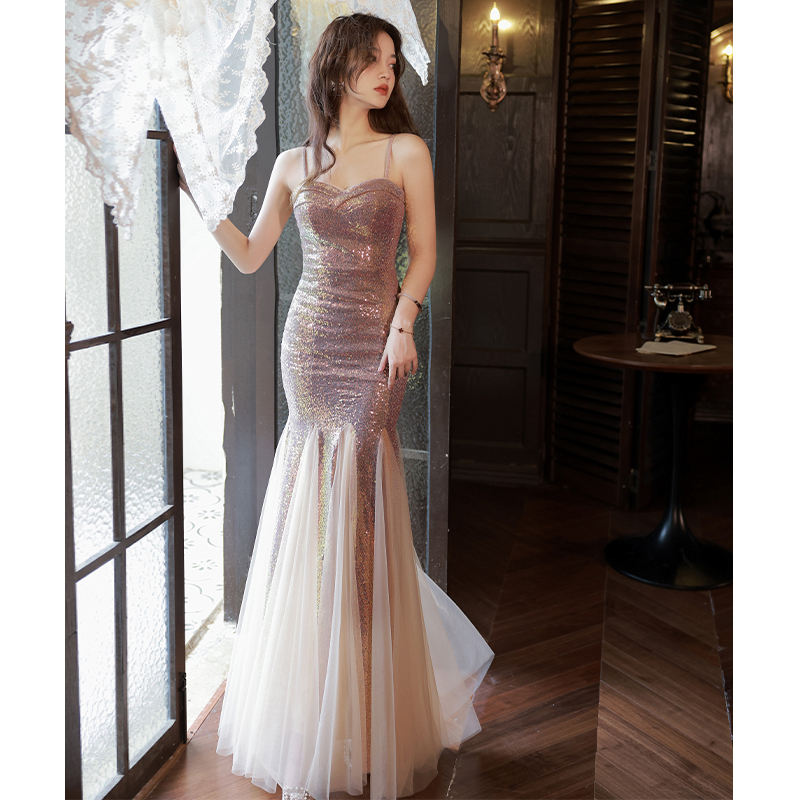 ชุดราตรี ชุดราตรีสวยหรู แบบ ทันสมัย Evening dress