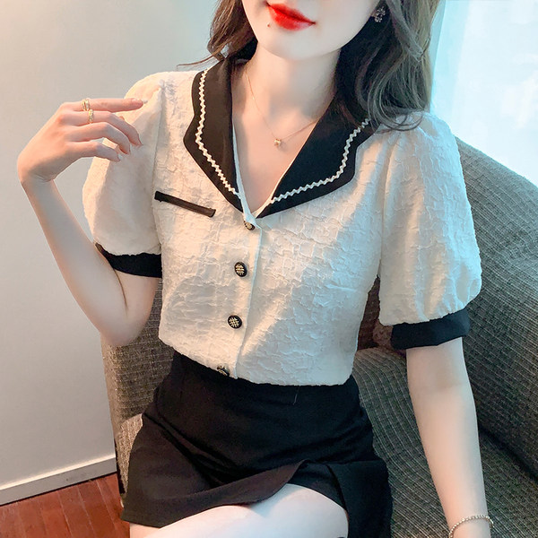 เสื้อลูกไม้ แขนสั้น