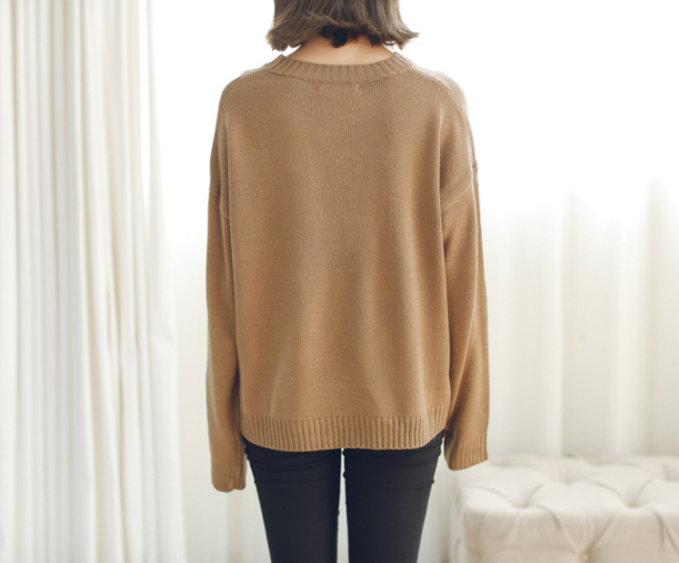 Sweater เสื้อสเวทเตอร์แขนยาว สีน้ำตาล ทรงสวย จะใส่เดี่ยวไหรือใส่โค้ทคลุมก็เริ่ด