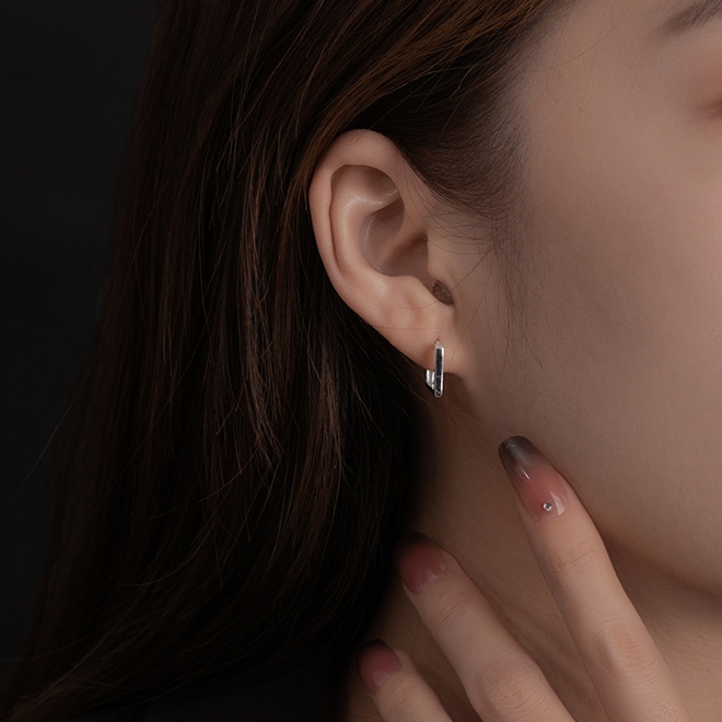 ต่างหูเงินแท้ทั้งชิ้น S925 รุ่น Square ต่างหูห่วงเล็กสี่เหลี่ยม มินิมอล 9.6mm ตุ้มหูเงินแท้ Silver925