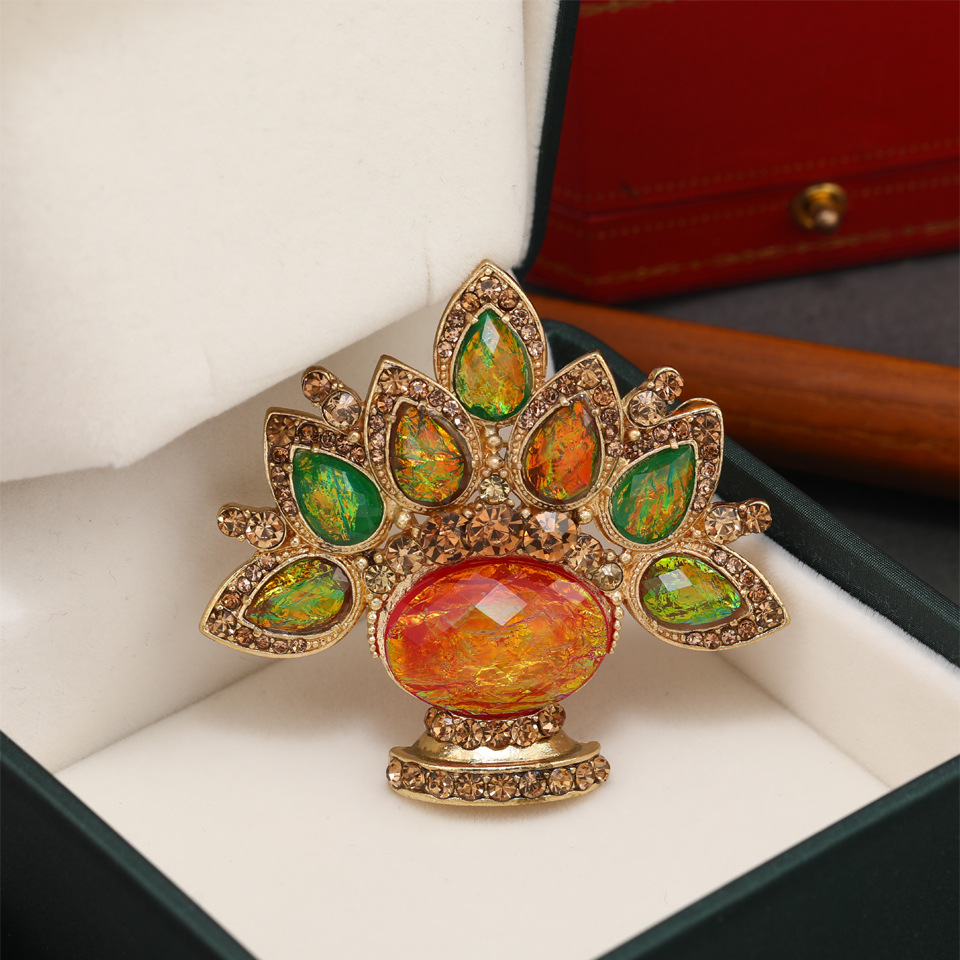 เข็มกลัด เข็มกลัดสวยๆ เข็มกลัดติดเสื้อ Brooch